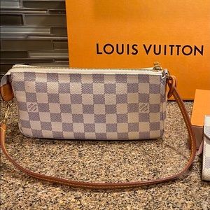 Louis Vuitton Damier Azur Pochette Accessoires